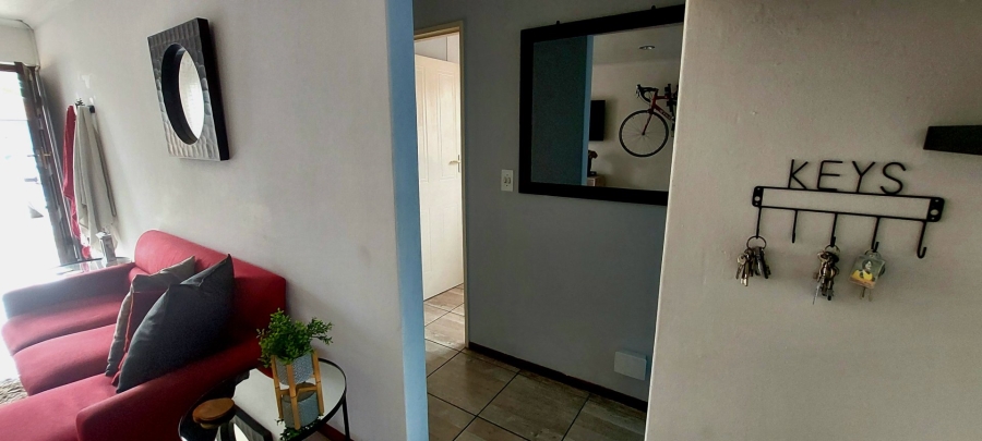 2 Bedroom Property for Sale in Sonnekuil Western Cape